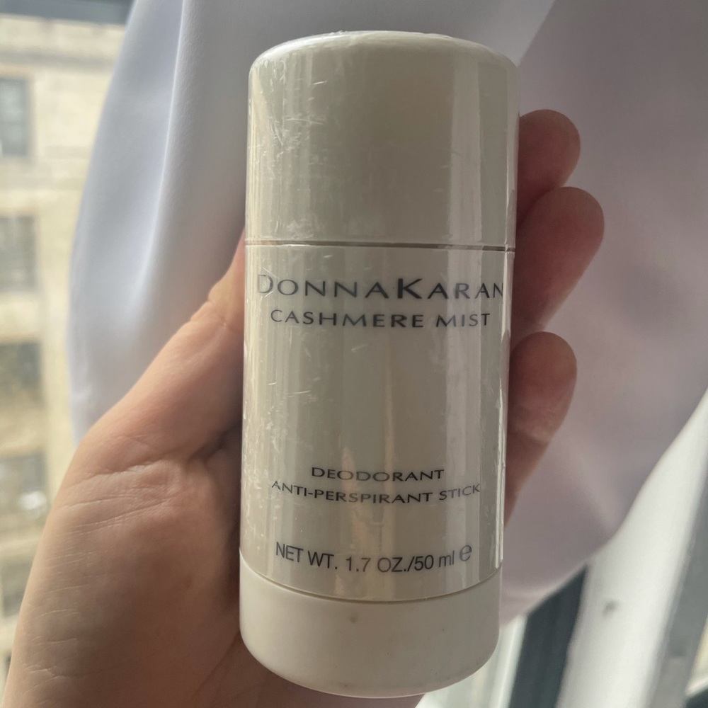 Donna Karan Cashmere Mist Deodorant Sealed new